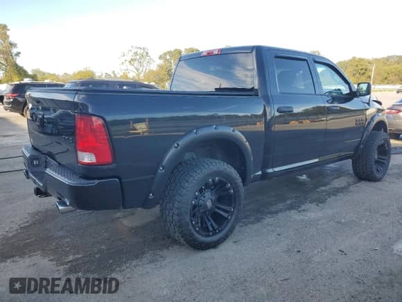 2017 Ram 1500 Express z VIN 3C6RR7KT9HG637366, wystawiony jako Copart lot #87071235 z przebiegiem 125 189 mil mil oraz Szkoda całkowita • Salvage title. Historia ofert i sprzedaży dostępna na DreamBid. Obrazek 3.