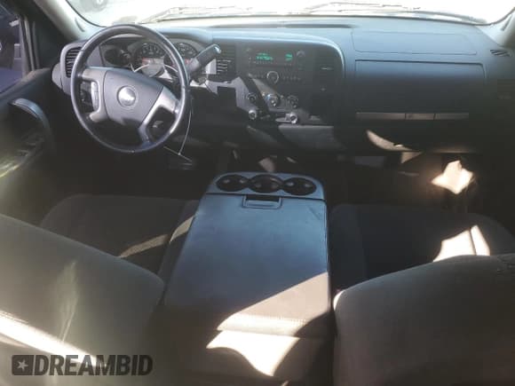 ✅ 2008 Chevrolet Silverado 1500 1LT • VIN: 1GCEC19C68Z307387 • Lot: 86112915. Listed on Copart with 148,485 mi. Free auction sales archive from the USA and detailed vehicle history report at DreamBid. Image 8.