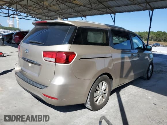 ✅ 2015 Kia Sedona LX • VIN: KNDMB5C13F6035201 • Lot: 82407305. Wystawiony na Copart z przebiegiem 188 362 mil. Bezpłatny archiwum sprzedaży aukcyjnych z USA i szczegółowy raport historii pojazdu na DreamBid. Zdjęcie 3.