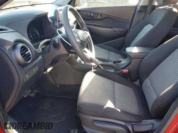 ✅ 2021 Hyundai Kona SE • VIN: KM8K12AA7MU644145 • Лот: 89515495. Опубликован ранее на Copart с пробегом 69 372 миль. Бесплатный доступ к архиву аукционных продаж из США и подробный отчёт об истории автомобиля на DreamBid. Изображение 7.