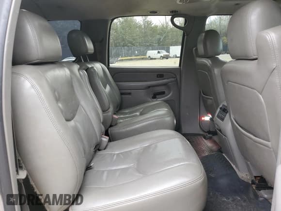 ✅ 2006 Chevrolet Suburban Z71 • VIN: 3GNFK16Z16G115704 • Лот: 52388955. Опубликован ранее на Copart с пробегом 274 722 миль. Бесплатный доступ к архиву аукционных продаж из США и подробный отчёт об истории автомобиля на DreamBid. Изображение 11.
