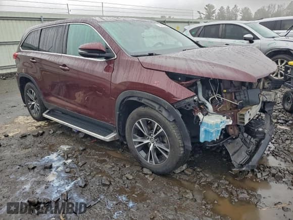 ✅ 2019 Toyota Highlander LE • VIN: 5TDBZRFHXKS726061 • Lot: 94275365. Listed on Copart with 66,469 mi. Free auction sales archive from the USA and detailed vehicle history report at DreamBid. Image 4.