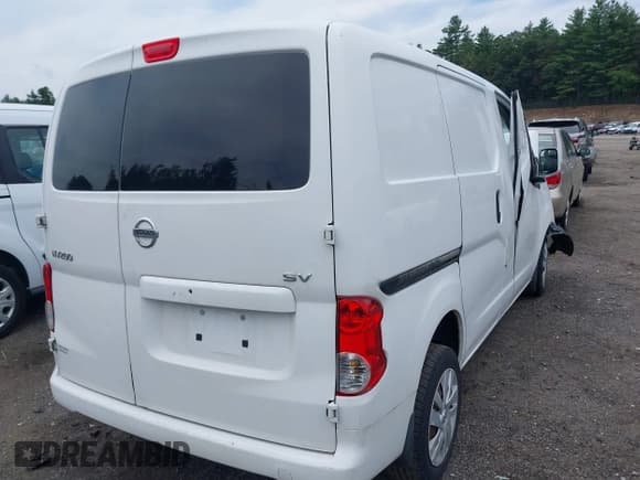 ✅ 2015 Nissan NV200 SV • VIN: 3N6CM0KN7FK710201 • Lot: 42649293. Listed on IAAI with Not provided. Free auction sales archive from the USA and detailed vehicle history report at DreamBid. Image 4.