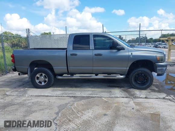 ✅ 2009 Dodge 2500 SLT • VIN: 3D7KS28L79G554213 • Лот: 42945590. Опубликован ранее на IAAI с пробегом 468 909 миль. Бесплатный доступ к архиву аукционных продаж из США и подробный отчёт об истории автомобиля на DreamBid. Изображение 13.