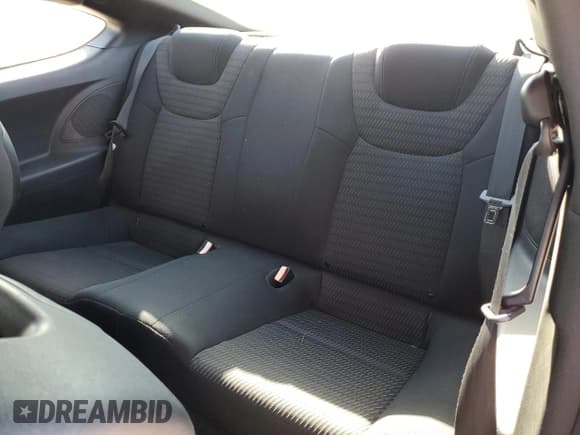 ✅ 2013 Hyundai Genesis Coupe R-Spec • VIN: KMHHT6KD0DU102258 • Lot: 43341015. Wystawiony na Copart z przebiegiem 112 571 mil. Bezpłatny archiwum sprzedaży aukcyjnych z USA i szczegółowy raport historii pojazdu na DreamBid. Zdjęcie 10.