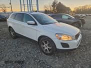 ✅ 2013 Volvo XC60 T6 • VIN: YV4902DZ6D2422535 • Lot: 95702925. Listed on Copart with 113,732 mi. Free auction sales archive from the USA and detailed vehicle history report at DreamBid. Image 4.