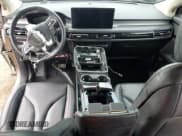 ✅ 2022 Lincoln Nautilus Standard • VIN: 2LMPJ8J94NBL24842 • Lot: 55246235. Wystawiony na Copart z przebiegiem 24 236 mil. Bezpłatny archiwum sprzedaży aukcyjnych z USA i szczegółowy raport historii pojazdu na DreamBid. Zdjęcie 8.