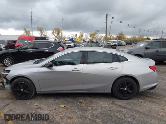 ✅ 2016 Chevrolet Malibu LS • VIN: 1G1ZB5ST3GF322024 • Lot: 43528159. Listed on IAAI with 92,612 mi. Free auction sales archive from the USA and detailed vehicle history report at DreamBid. Image 15.