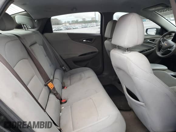 2017 Chevrolet Malibu LS с VIN 1G1ZB5ST6HF121879, выставлен на аукционе Copart как лот 84864684 с пробегом 135 528 миль миль и Списание • Salvage title. История ставок и продаж доступна на DreamBid. Изображение 10.