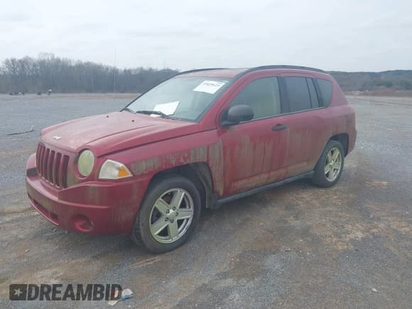 ✅ 2007 Jeep Compass Sport • VIN: 1J8FT47W47D190318 • Lot: 43829623. Listed on IAAI with 277,478 mi. Free auction sales archive from the USA and detailed vehicle history report at DreamBid. Image 2.