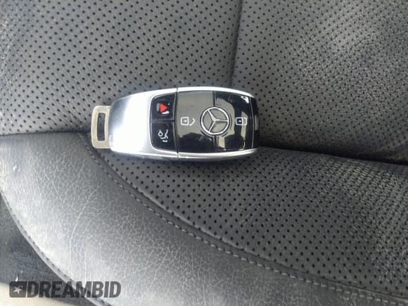 ✅ 2021 Mercedes-Benz E 450 • VIN: W1KZF5KB3MA874821 • Lot: 31221916. Wystawiony na IAAI z przebiegiem Nie podano. Bezpłatny archiwum sprzedaży aukcyjnych z USA i szczegółowy raport historii pojazdu na DreamBid. Zdjęcie 11.