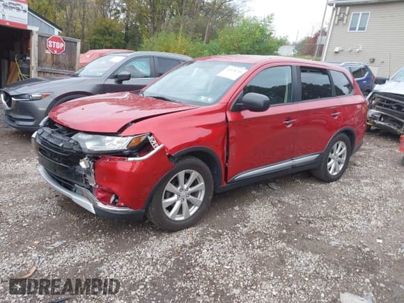 ✅ 2017 Mitsubishi Outlander ES • VIN: JA4AZ2A36HZ031754 • Lot: 43478795. Listed on IAAI with 100,991 mi. Free auction sales archive from the USA and detailed vehicle history report at DreamBid. Image 2.