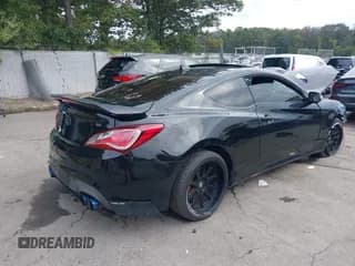 ✅ 2015 Hyundai Genesis Coupe Ultimate • VIN: KMHHU6KJ5FU129803 • Lot: 43268302. Wystawiony na IAAI z przebiegiem 97 986 mil. Bezpłatny archiwum sprzedaży aukcyjnych z USA i szczegółowy raport historii pojazdu na DreamBid. Zdjęcie 4.