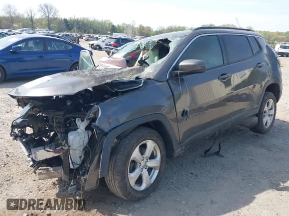✅ 2019 Jeep Compass Latitude • VIN: 3C4NJDBB5KT660906 • Lot: 42109583. Listed on IAAI with Not provided. Free auction sales archive from the USA and detailed vehicle history report at DreamBid. Image 17.