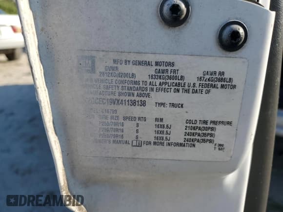 ✅ 2004 Chevrolet Silverado 1500 Work Truck • VIN: 2GCEC19VX41138138 • Лот: 76231874. Опубликован ранее на Copart с пробегом 204 402 миль. Бесплатный доступ к архиву аукционных продаж из США и подробный отчёт об истории автомобиля на DreamBid. Изображение 12.