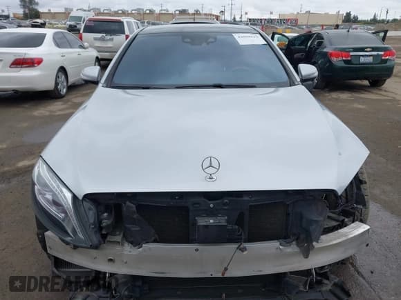 ✅ 2015 Mercedes-Benz S 550 • VIN: WDDUG8CB7FA195614 • Lot: 42068619. Listed on IAAI with 64,275 mi. Free auction sales archive from the USA and detailed vehicle history report at DreamBid. Image 13.