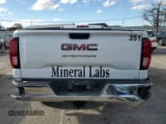 ✅ 2022 GMC Sierra 1500 • VIN: 3GTNUAED8NG509977 • Lot: 79484364. Wystawiony na Copart z przebiegiem Nie podano. Bezpłatny archiwum sprzedaży aukcyjnych z USA i szczegółowy raport historii pojazdu na DreamBid. Zdjęcie 6.