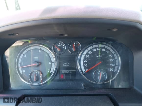 ✅ 2009 Dodge 1500 TRX • VIN: 1D3HV18P39S808542 • Lot: 42040649. Wystawiony na IAAI z przebiegiem 223 857 mil. Bezpłatny archiwum sprzedaży aukcyjnych z USA i szczegółowy raport historii pojazdu na DreamBid. Zdjęcie 15.