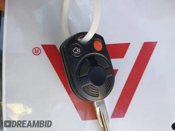 ✅ 2008 Ford Escape XLT • VIN: 1FMCU03ZX8KE48639 • Лот: 43479192. Опубликован ранее на IAAI с пробегом 166 601 миль. Бесплатный доступ к архиву аукционных продаж из США и подробный отчёт об истории автомобиля на DreamBid. Изображение 11.