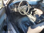 ✅ 2003 Porsche Boxster • VIN: WP0CA29813U623705 • Lot: 72622184. Wystawiony na Copart z przebiegiem 125 023 mil. Bezpłatny archiwum sprzedaży aukcyjnych z USA i szczegółowy raport historii pojazdu na DreamBid. Zdjęcie 8.