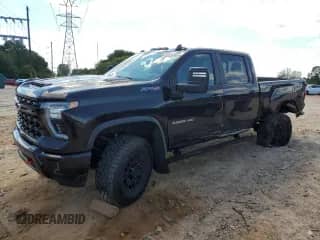 2024 Chevrolet Silverado 2500HD ZR2 с VIN 1GC4YYEYXRF363794, выставлен на аукционе Copart как лот 71067255 с пробегом 29 728 миль миль и Списание • Salvage title. История ставок и продаж доступна на DreamBid. Изображение 1.