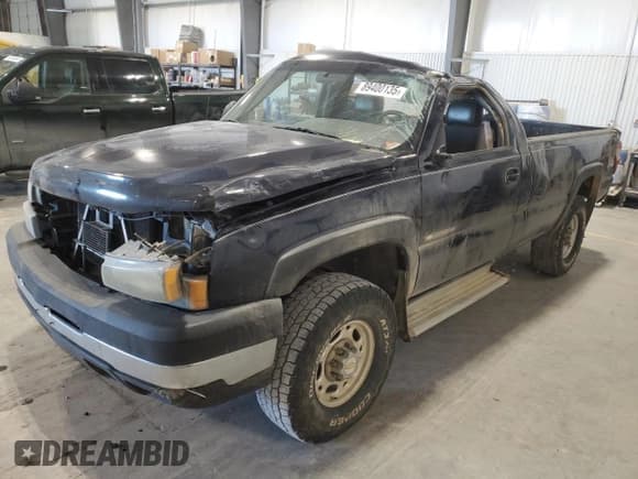 ✅ 2007 Chevrolet Silverado 2500HD Work Truck • VIN: 1GCHK24U67E172150 • Лот: 89400135. Опубликован ранее на Copart с пробегом Не указан. Бесплатный доступ к архиву аукционных продаж из США и подробный отчёт об истории автомобиля на DreamBid. Изображение 1.