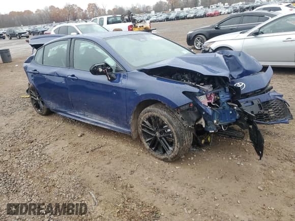 ✅ 2025 Toyota Camry LE • VIN: 4T1DBADK8SU009226 • Лот: 91626265. Опубликован ранее на Copart с пробегом 21 155 миль. Бесплатный доступ к архиву аукционных продаж из США и подробный отчёт об истории автомобиля на DreamBid. Изображение 4.