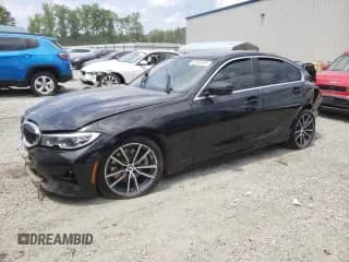 2020 BMW 3 Series 330i xDrive z VIN 3MW5R7J02L8B21414, wystawiony jako Copart lot #55982935 z przebiegiem 109 072 mil mil oraz Szkoda całkowita • Salvage title. Historia ofert i sprzedaży dostępna na DreamBid. Obrazek 1.