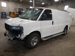 ✅ 2020 GMC Savana Cargo • VIN: 1GTW7AFG2L1243663 • Lot: 75205324. Listed on Copart with 94,550 mi. Free auction sales archive from the USA and detailed vehicle history report at DreamBid. Image 1.