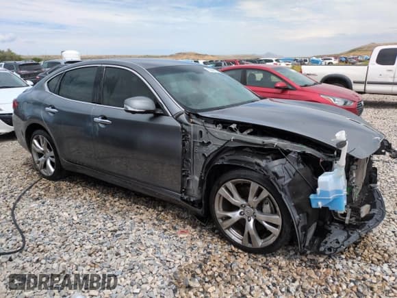 ✅ 2016 Infiniti Q70 • VIN: JN1BY1AR6GM270960 • Лот: 63638115. Опубликован ранее на Copart с пробегом 51 413 миль. Бесплатный доступ к архиву аукционных продаж из США и подробный отчёт об истории автомобиля на DreamBid. Изображение 4.