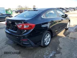 ✅ 2017 Chevrolet Cruze LT • VIN: 1G1BE5SM1H7144711 • Lot: 68212812. Listed on Copart with 60,711 mi. Free auction sales archive from the USA and detailed vehicle history report at DreamBid. Image 3.