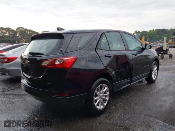 ✅ 2020 Chevrolet Equinox LS • VIN: 2GNAXSEV1L6172816 • Lot: 43300274. Listed on IAAI with 88,317 mi. Free auction sales archive from the USA and detailed vehicle history report at DreamBid. Image 4.