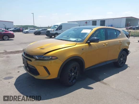 2024 Dodge Hornet GT z VIN ZACNDFAN0R3A38687, wystawiony jako IAAI lot #42724813 z przebiegiem 3 337 mil mil oraz . Historia ofert i sprzedaży dostępna na DreamBid. Obrazek 2.