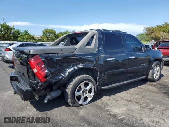 ✅ 2007 Chevrolet Avalanche LTZ • VIN: 3GNEC12J07G277897 • Lot: 51322895. Listed on Copart with 50,831 mi. Free auction sales archive from the USA and detailed vehicle history report at DreamBid. Image 3.