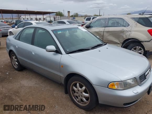 ✅ 1998 Audi A4 • VIN: WAUCB28D6WA189098 • Лот: 41794487. Опубликован ранее на IAAI с пробегом 145 089 миль. Бесплатный доступ к архиву аукционных продаж из США и подробный отчёт об истории автомобиля на DreamBid. Изображение 1.