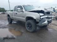 ✅ 2004 Chevrolet Silverado 2500HD LT • VIN: 1GCHK29114E215156 • Лот: 42376499. Опубликован ранее на IAAI с пробегом Не указан. Бесплатный доступ к архиву аукционных продаж из США и подробный отчёт об истории автомобиля на DreamBid. Изображение 1.
