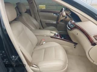 ✅ 2010 Mercedes-Benz S 550 • VIN: WDDNG7BB0AA288645 • Лот: 43559613. Опубликован ранее на IAAI с пробегом 147 258 миль. Бесплатный доступ к архиву аукционных продаж из США и подробный отчёт об истории автомобиля на DreamBid. Изображение 5.