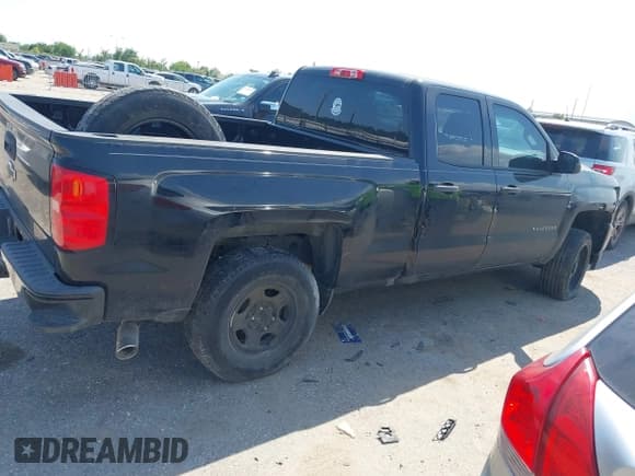 ✅ 2018 Chevrolet Silverado 1500 Custom • VIN: 1GCRCPEC2JZ273223 • Лот: 43213862. Опубликован ранее на IAAI с пробегом 159 979 миль. Бесплатный доступ к архиву аукционных продаж из США и подробный отчёт об истории автомобиля на DreamBid. Изображение 12.