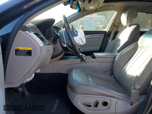 ✅ 2016 Hyundai Genesis 3.8L • VIN: KMHGN4JE0GU144289 • Lot: 43633815. Wystawiony na Copart z przebiegiem 87 118 mil. Bezpłatny archiwum sprzedaży aukcyjnych z USA i szczegółowy raport historii pojazdu na DreamBid. Zdjęcie 7.