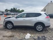 ✅ 2015 Nissan Rogue SV • VIN: KNMAT2MT1FP507629 • Lot: 43062914. Wystawiony na IAAI z przebiegiem 203 467 mil. Bezpłatny archiwum sprzedaży aukcyjnych z USA i szczegółowy raport historii pojazdu na DreamBid. Zdjęcie 14.