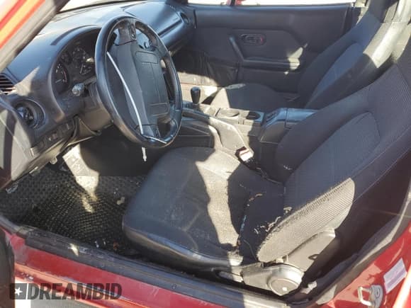 ✅ 1997 Mazda MX-5 Miata • VIN: JM1NA3538V0735680 • Lot: 77223784. Wystawiony na Copart z przebiegiem 178 411 mil. Bezpłatny archiwum sprzedaży aukcyjnych z USA i szczegółowy raport historii pojazdu na DreamBid. Zdjęcie 7.