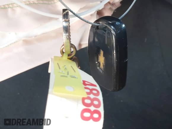 2019 Chevrolet Malibu LT z VIN 1G1ZD5ST7KF179775, wystawiony jako IAAI lot #43187625 z przebiegiem 126 840 mil mil oraz . Historia ofert i sprzedaży dostępna na DreamBid. Obrazek 11.