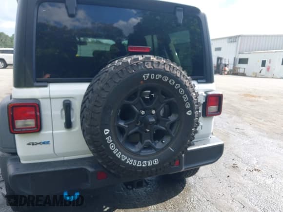 ✅ 2023 Jeep Wrangler • VIN: 1C4JJXN67PW630869 • Lot: 42170206. Wystawiony na IAAI z przebiegiem 56 384 mil. Bezpłatny archiwum sprzedaży aukcyjnych z USA i szczegółowy raport historii pojazdu na DreamBid. Zdjęcie 16.