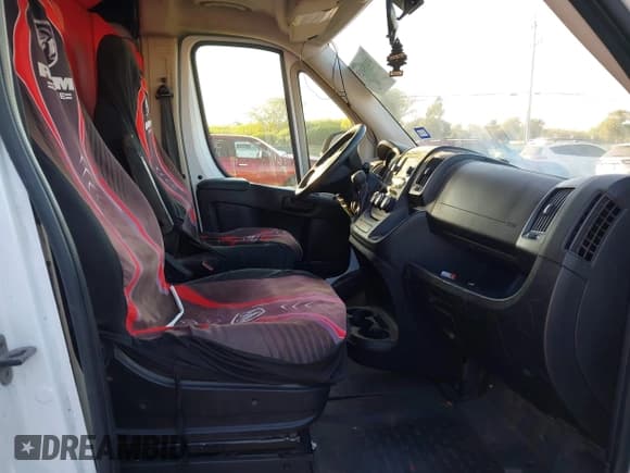 ✅ 2017 Ram ProMaster Cargo • VIN: 3C6TRVAG7HE539933 • Lot: 43435115. Listed on IAAI with 233,331 mi. Free auction sales archive from the USA and detailed vehicle history report at DreamBid. Image 5.