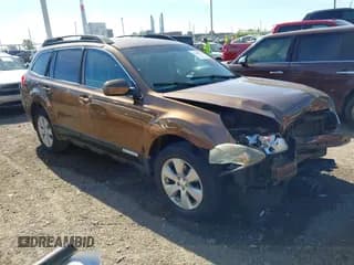 ✅ 2011 Subaru Outback Premium • VIN: 4S4BRCCC7B3373605 • Lot: 43528501. Wystawiony na IAAI z przebiegiem 193 446 mil. Bezpłatny archiwum sprzedaży aukcyjnych z USA i szczegółowy raport historii pojazdu na DreamBid. Zdjęcie 1.