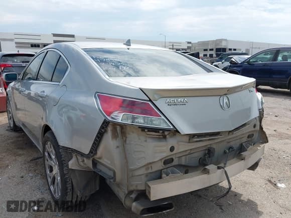 ✅ 2010 Acura TL Technology • VIN: 19UUA8F5XAA016932 • Lot: 43045268. Listed on IAAI with 178,327 mi. Free auction sales archive from the USA and detailed vehicle history report at DreamBid. Image 6.