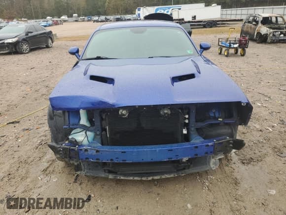 ✅ 2019 Dodge Challenger SXT • VIN: 2C3CDZAG8KH525666 • Lot: 90649955. Wystawiony na Copart z przebiegiem 95 991 mil. Bezpłatny archiwum sprzedaży aukcyjnych z USA i szczegółowy raport historii pojazdu na DreamBid. Zdjęcie 5.