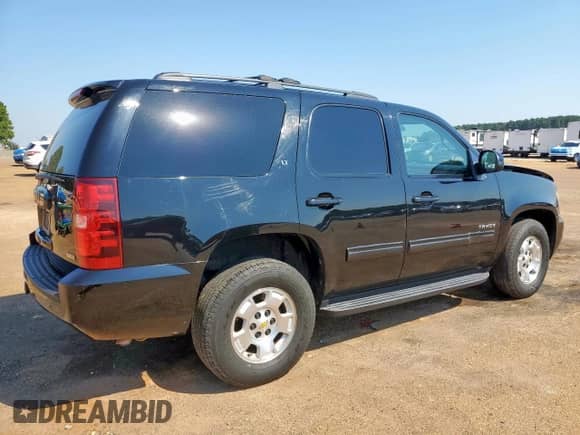2012 Chevrolet Tahoe LT с VIN 1GNSCBE01CR146712, выставлен на аукционе Copart как лот 85177005 с пробегом 189 982 миль миль и Списание • Salvage title. История ставок и продаж доступна на DreamBid. Изображение 3.