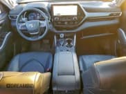 ✅ 2024 Toyota Highlander XLE • VIN: 5TDKDRAH0RS548452 • Lot: 96987105. Listed on Copart with 11,213 mi. Free auction sales archive from the USA and detailed vehicle history report at DreamBid. Image 8.