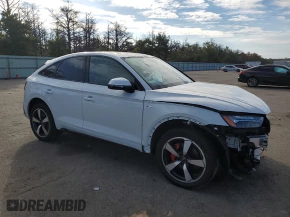 ✅ 2024 Audi Q5 Sportback S line Prestige • VIN: WA16AAFY5R2114470 • Lot: 85324085. Listed on Copart with Not provided. Free auction sales archive from the USA and detailed vehicle history report at DreamBid. Image 4.